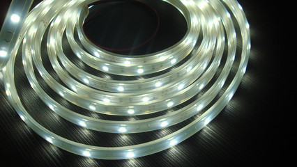 全面解析 IP67防水等級、灌膠套管的5050彩色LED燈帶——以深圳志越光電為例